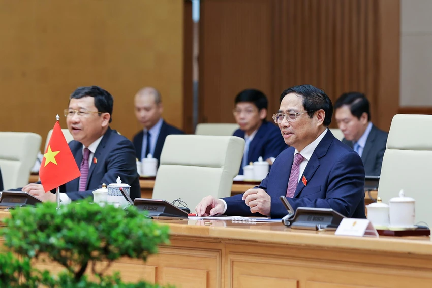 Thủ tướng Chính phủ chúc mừng thành công của cuộc bầu cử Hội đồng xã/phường khóa V của Campuchia tháng 6 vừa qua với thắng lợi lớn của Đảng Nhân dân Campuchia. Ảnh: VGP Thủ tướng Chính phủ chúc mừng thành công của cuộc bầu cử Hội đồng xã/phường khóa V của Campuchia tháng 6 vừa qua với thắng lợi lớn của Đảng Nhân dân Campuchia. Ảnh: VGP