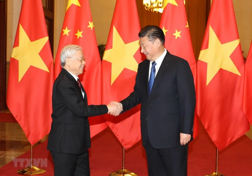 Tổng Bí thư, Chủ tịch nước Trung Quốc Tập Cận Bình đón Tổng Bí thư Nguyễn Phú Trọng trong chuyến thăm Trung Quốc hồi tháng 1-2017. Ảnh: TTXVN Tổng Bí thư, Chủ tịch nước Trung Quốc Tập Cận Bình đón Tổng Bí thư Nguyễn Phú Trọng trong chuyến thăm Trung Quốc hồi tháng 1-2017. Ảnh: TTXVN