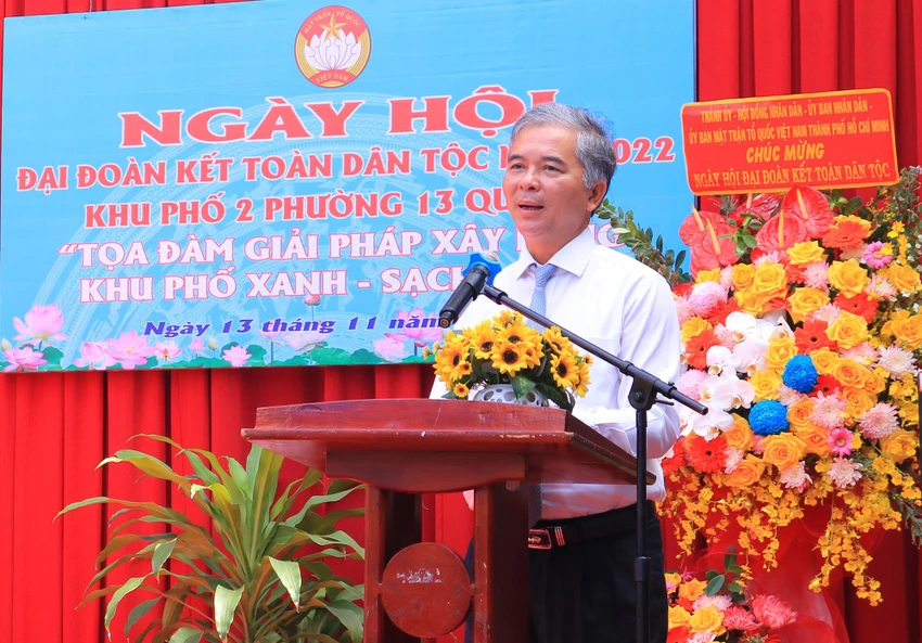 Ông Ngô Minh Châu, Phó Chủ tịch UBND TP.HCM phát biểu tại ngày hội của Khu phố 2. Ảnh VÕ THƠ Ông Ngô Minh Châu, Phó Chủ tịch UBND TP.HCM
