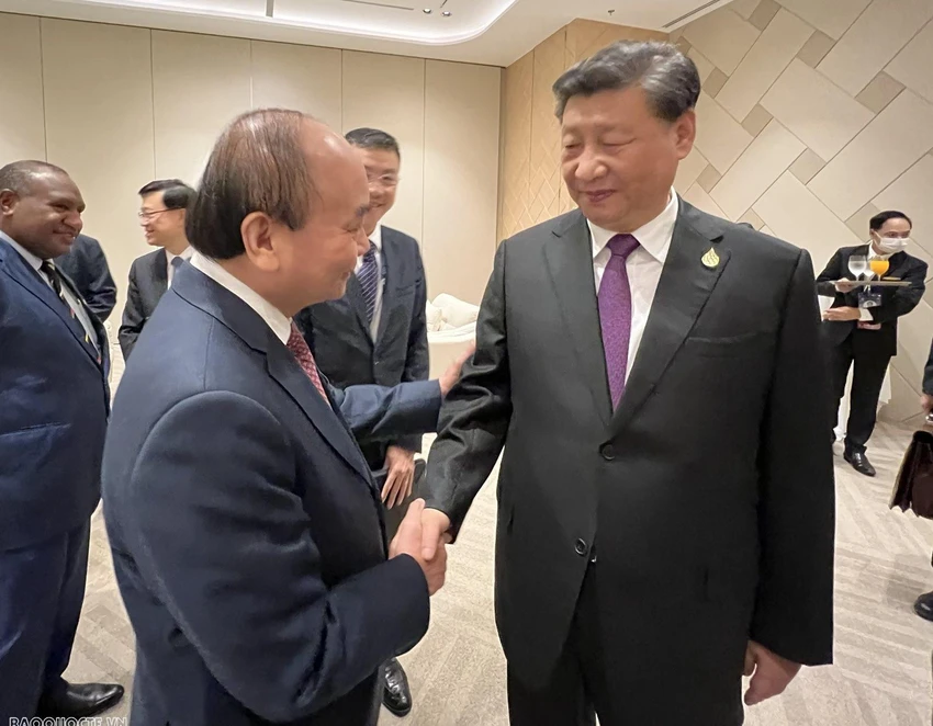 Chủ tịch nước Nguyễn Xuân Phúc gặp Tổng Bí thư, Chủ tịch nước Trung Quốc Tập Cận Bình. Ảnh: Báo Quốc tế chu-tich-nuoc-gap-chu-tich-trung-quoc