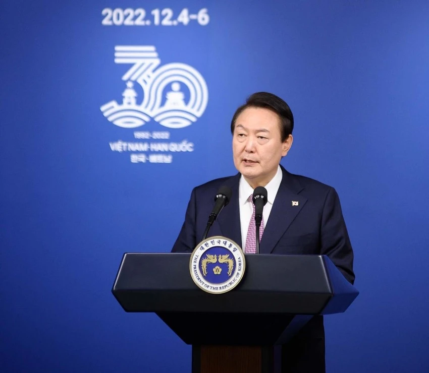 Tổng thống Yoon Suk Yeol cho biết, Hàn Quốc mong muốn hợp tác với Việt Nam trong lĩnh vực công nghệ tiên tiến thông qua ổn định các chuỗi cung ứng. Ảnh: VOV Tổng thống Yoon Suk Yeol cho biết, Hàn Quốc mong muốn hợp tác với Việt Nam trong lĩnh vực công nghệ tiên tiến thông qua ổn định các chuỗi cung ứng. Ảnh: VOV