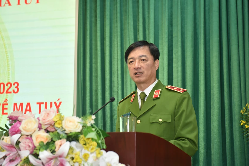 Trung tướng Nguyễn Duy Ngọc, Thứ trưởng Bộ Công an, biểu dương và đánh giá cao kết quả, chiến công, thành tích của lực lượng C04 đạt được trong năm qua. Ảnh: C04 Trung tướng Nguyễn Duy Ngọc, Thứ trưởng Bộ Công an, biểu dương và đánh giá cao kết quả, chiến công, thành tích của lực lượng C04 đạt được trong năm qua. Ảnh: C04