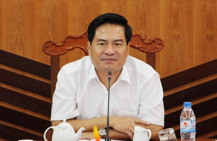 Thủ tướng kỷ luật bằng hình thức khiển trách đối với ông Lê Quang Tiến, Phó Chủ tịch UBND tỉnh Thái Nguyên. Thủ tướng kỷ luật bằng hình thức khiển trách đối với ông Lê Quang Tiến, Phó Chủ tịch UBND tỉnh Thái Nguyên.