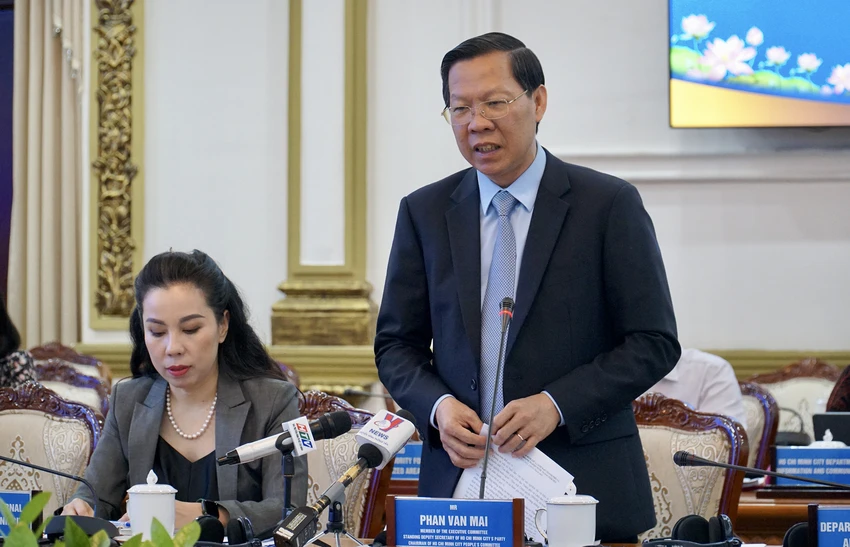 Chủ tịch UBND TP.HCM Phan Văn Mãi phát biểu tại buổi tọa đàm. Ảnh: BẢO PHƯƠNG Chủ tịch UBND TP.HCM Phan Văn Mãi phát biểu tại buổi tọa đàm. Ảnh: BẢO PHƯƠNG