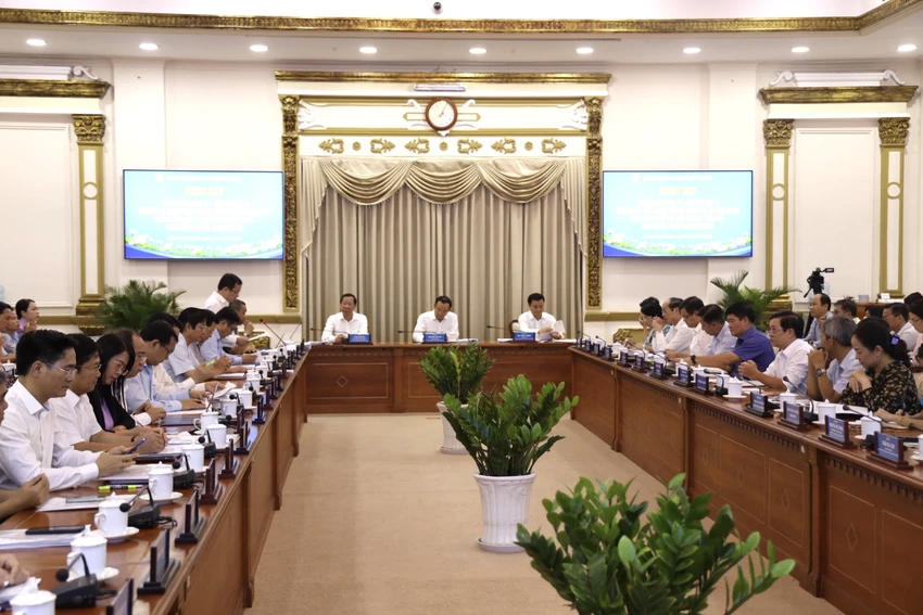 Toàn cảnh phiên họp sáng 1-4. Ảnh: TTBC Toàn cảnh phiên họp sáng 1-4. Ảnh: TTBC