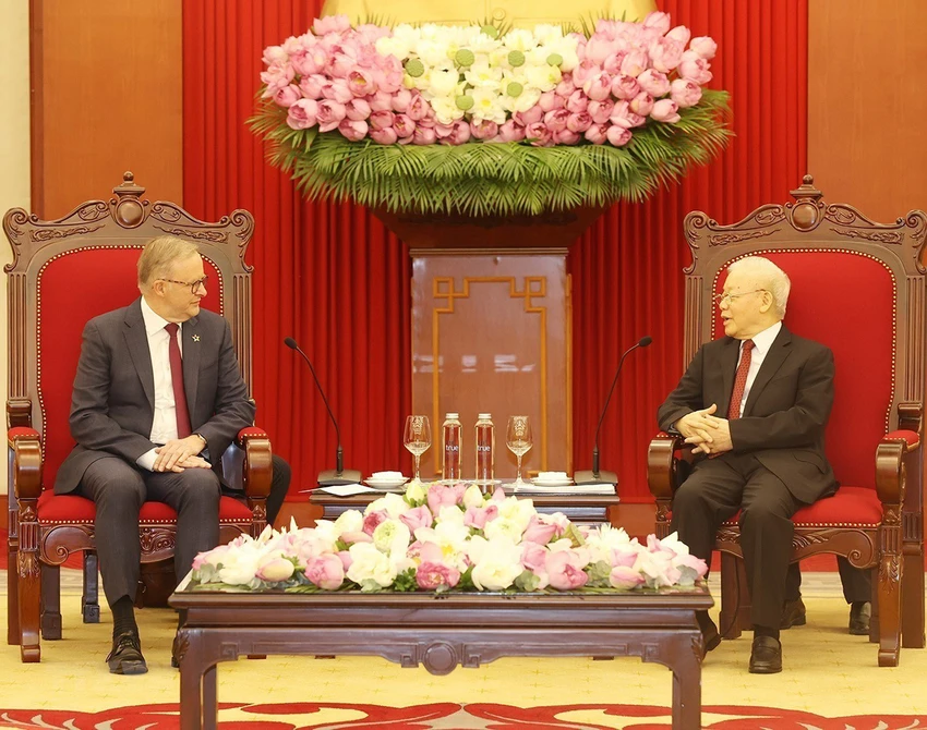 Thủ tướng Anthony Albanese bày tỏ niềm tin về triển vọng phát triển và mong muốn đưa quan hệ Việt Nam - Australia lên đối tác chiến lược toàn diện. Thủ tướng Anthony Albanese bày tỏ niềm tin về triển vọng phát triển và mong muốn đưa quan hệ Việt Nam - Australia lên đối tác chiến lược toàn diện.