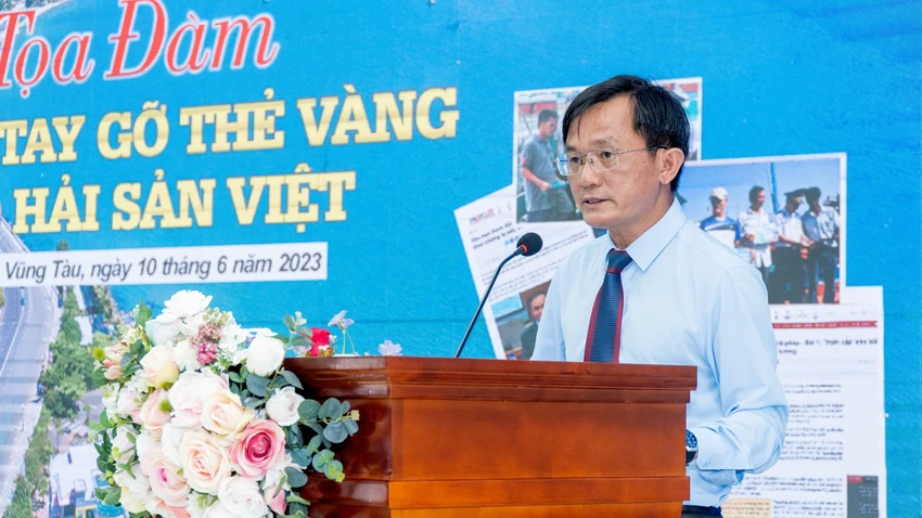 Ông Nguyễn Đức Hiển, Phó Tổng Biên tập thường trực báo Pháp Luật TP.HCM, phát biểu khai mạc tọa đàm.