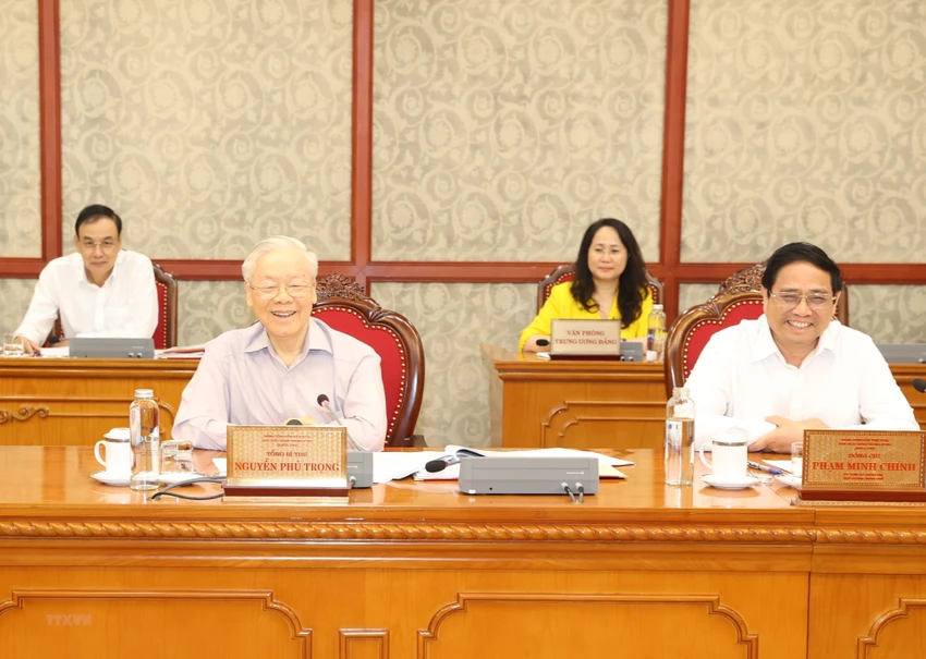 Tổng Bí thư Nguyễn Phú Trọng cùng các đại biểu tại cuộc họp. Ảnh: TTXVN Tổng Bí thư Nguyễn Phú Trọng cùng các đại biểu tại cuộc họp. Ảnh: TTXVN