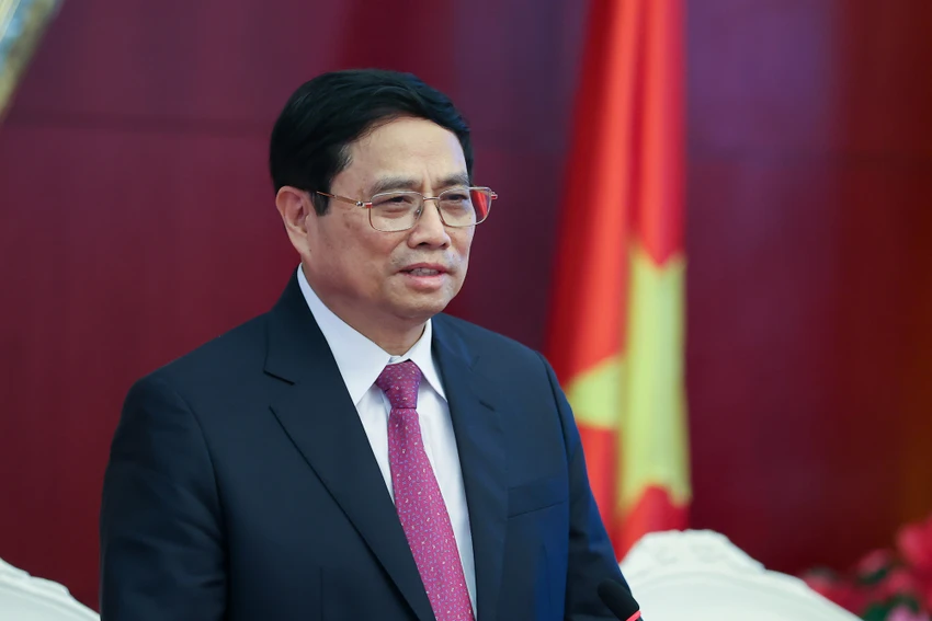 Thủ tướng đánh giá cao những nỗ lực của bà con thời gian qua đã đoàn kết, phát huy truyền thống "tương thân tương ái", giúp đỡ nhau vượt qua nhiều khó khăn trong giai đoạn dịch bệnh. Ảnh: VGP