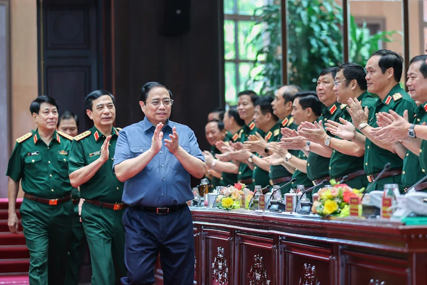 Thủ tướng Phạm Minh Chính đến dự Hội nghị Quân chính toàn quân. Ảnh: VGP