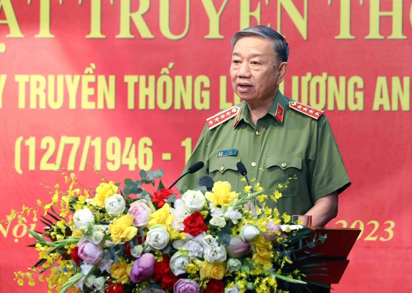 Đại tướng Tô Lâm, Bộ trưởng Bộ Công an phát biểu tại Lễ Kỷ niệm 77 năm Ngày truyền thống lực lượng An ninh Nhân dân, ngày 12-7. Ảnh: TTXVN Đại tướng Tô Lâm, Bộ trưởng Bộ Công an phát biểu tại Lễ Kỷ niệm 77 năm Ngày truyền thống lực lượng An ninh Nhân dân, ngày 12-7. Ảnh: TTXVN