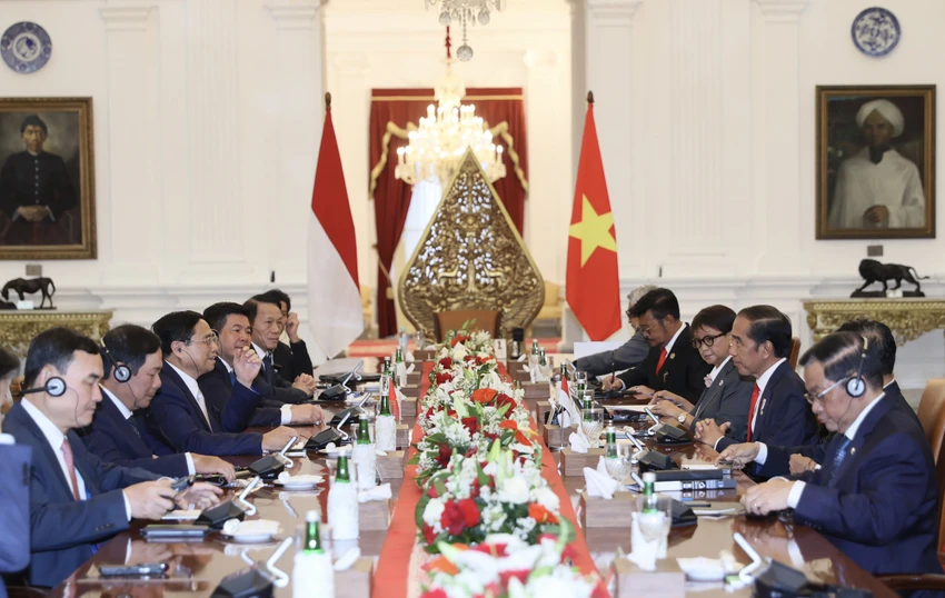 Hai nhà lãnh đạo nhất trí tích cực phát huy hiệu quả các cơ chế hợp tác, tạo động lực đưa quan hệ Đối tác Chiến lược phát triển lên tầm cao mới, hướng tới Đối tác Chiến lược Toàn diện trong thời gian tới. Ảnh: VGP Hai nhà lãnh đạo nhất trí tích cực phát huy hiệu quả các cơ chế hợp tác, tạo động lực đưa quan hệ Đối tác Chiến lược phát triển lên tầm cao mới, hướng tới Đối tác Chiến lược Toàn diện trong thời gian tới. Ảnh: VGP