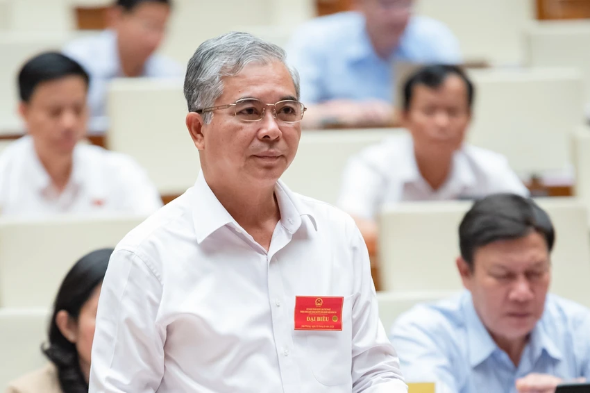 Phó Chủ tịch UBND TP.HCM Ngô Minh Châu thông tin về kết quả bước đầu thực hiện Nghị quyết 98. Ảnh: QH Phó Chủ tịch UBND TP.HCM Ngô Minh Châu thông tin về kết quả bước đầu thực hiện Nghị quyết 98. Ảnh: QH