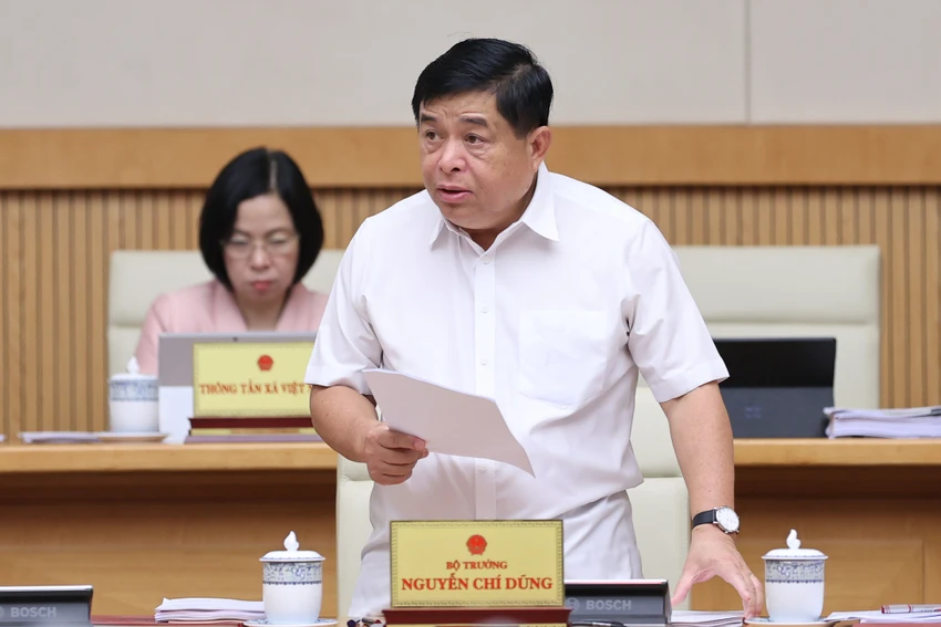 Bộ trưởng Bộ KH&ĐT Nguyễn Chí Dũng phát biểu tại Phiên họp. Ảnh: VGP Bộ trưởng Bộ KH&ĐT Nguyễn Chí Dũng phát biểu tại Phiên họp. Ảnh: VGP