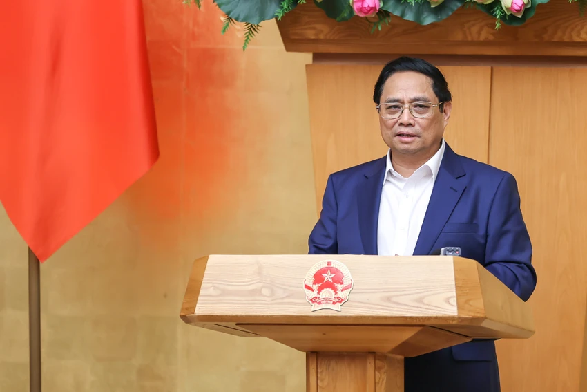 Thủ tướng yêu cầu tập trung thúc đẩy có trọng tâm, trọng điểm ba động lực tăng trưởng là đầu tư, xuất khẩu, tiêu dùng. Ảnh: VGP Thủ tướng yêu cầu tập trung thúc đẩy có trọng tâm, trọng điểm ba động lực tăng trưởng là đầu tư, xuất khẩu, tiêu dùng. Ảnh: VGP