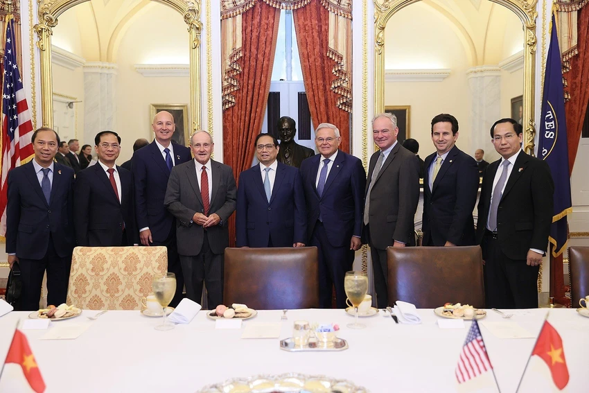 thu-tuong-pham-minh-chinh-thuong-vien-my.jpeg