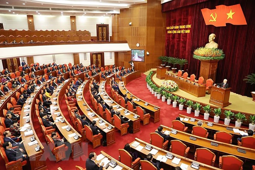 tong-bi-thu-be-mac-hoi-nghi-trung-uong.jpg