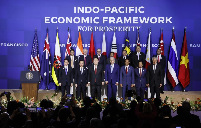 2-chu-tich-nuoc-vo-van-thuong-ket-thuc-chuyen-tham-my-apec.jpeg