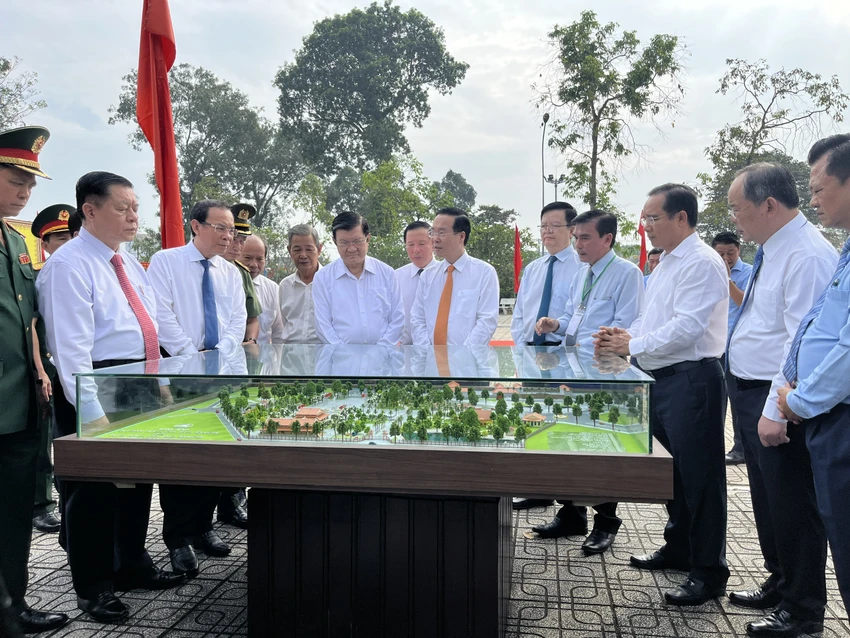 dang-huong-long-an-duc-hoa.jpg