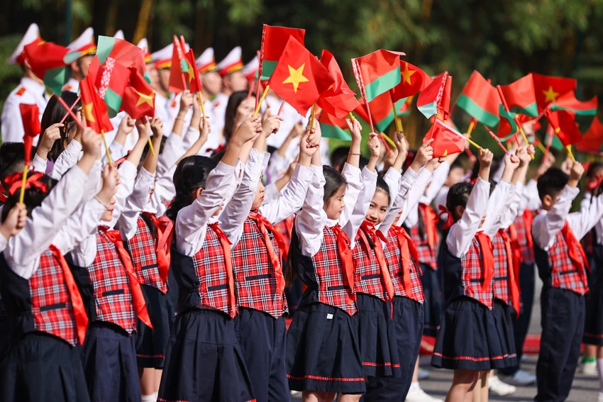 4-thu-tuong-pham-minh-chinh-hoi-dam-thu-tuong-belarus.jpg