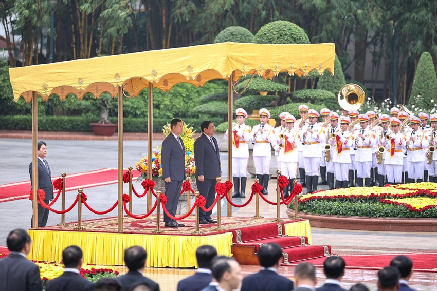 1-le-don-thu-tuong-campuchia.jpg