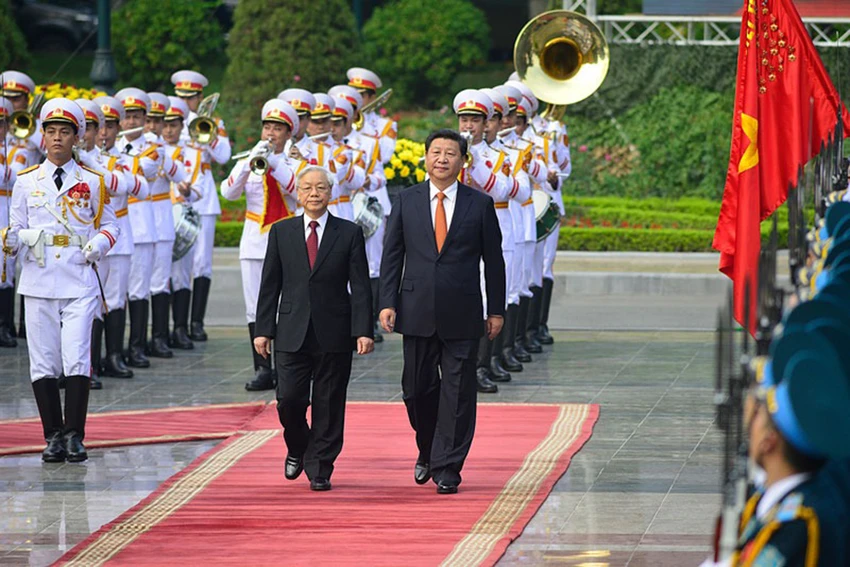 ong-tap-can-binh-tham-viet-nam-2015.jpg