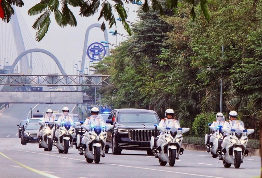 ong-tap-can-binh-ung-phu-nhan-den-viet-nam-1.jpg