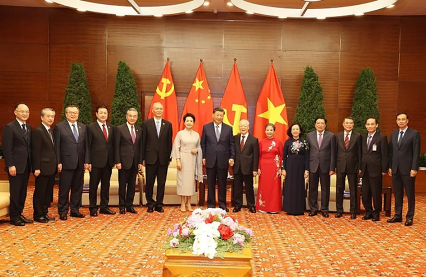 tng-bi-thu-nguyen-phu-trong-chia-tay-ong-tap-can-binh-2.jpg