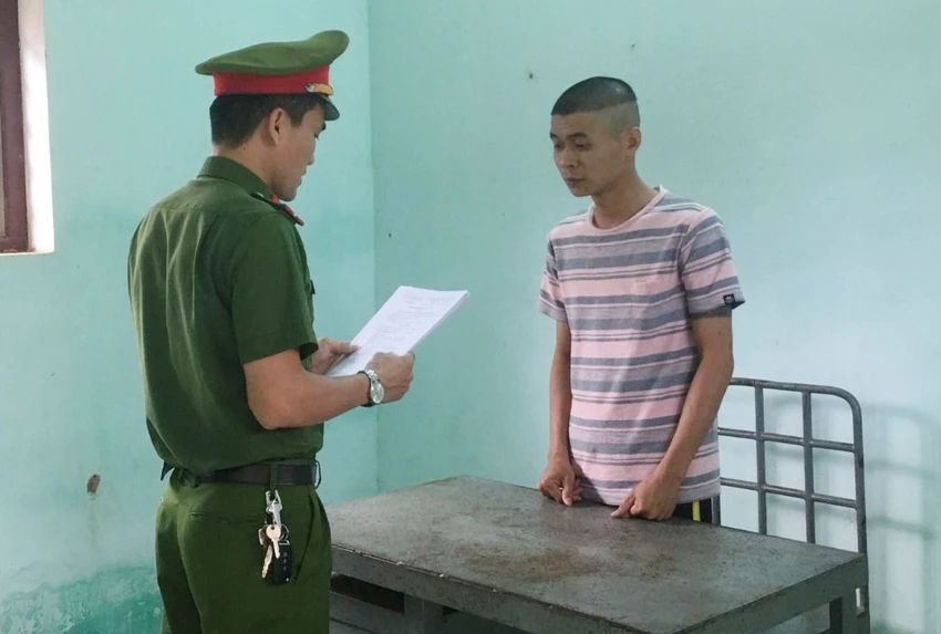 du-do-ban-ra-nghia-dia-cuop-tien-1-1135-2241.jpg
