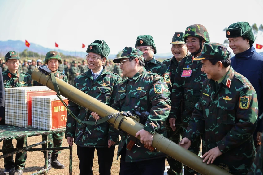 17-thu-tuong-du-ban-dan-that-quan-doan-12-3292.jpeg