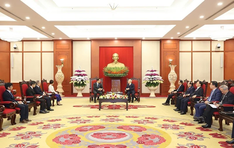 tong-bi-thu-nguyen-phi-trong-tiep-chu-tich-dang-cong-san-nhat-ban-1-9390.jpg