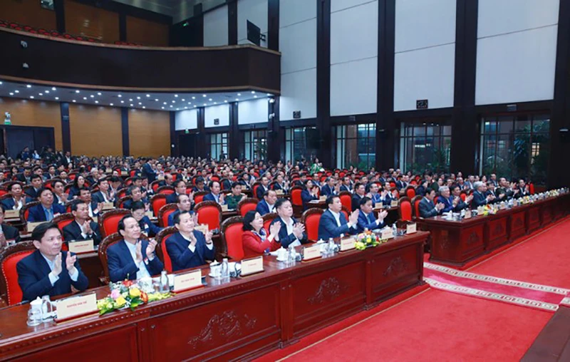cai-cach-tien-luong-truong-thi-mai-1-4656.jpg