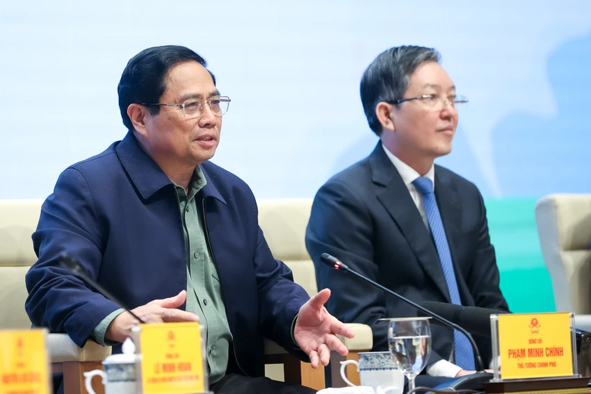 thu-tuong-pham-minh-chinh-doi-thoai-voi-nong-dan.jpg