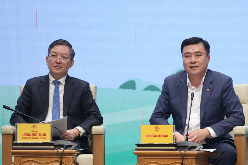thu-truong-bo-cong-thuong-nguyen-sinh-nhat-tan.jpg