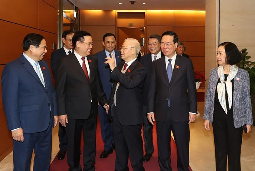 tong-bi-thu-nguyen-phu-trong-du-phien-khai-mac-ky-hop-bat-thuong-1.jpg
