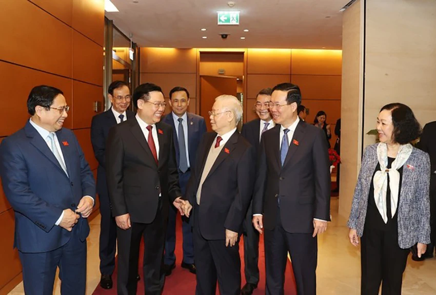 tong-bi-thu-nguyen-phu-trong-du-phien-khai-mac-ky-hop-bat-thuong-3.jpg