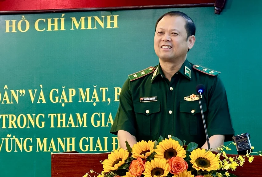 day-manh-suc-hut-ngay-hoi-bien-phong-toan-dan-o-tp-hcm-2-6256-7994.jpg