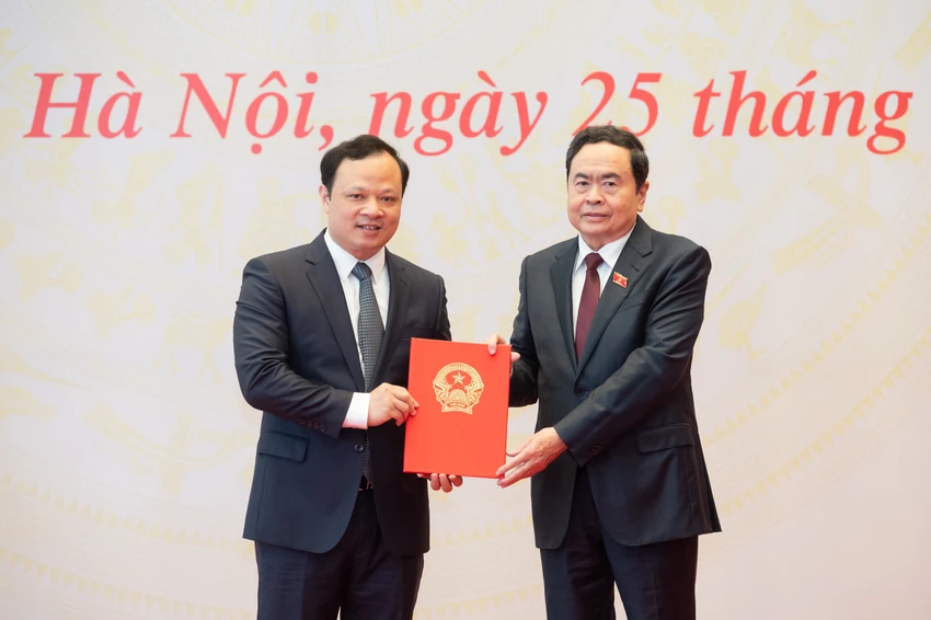 Ông Bùi Thế Cử được bổ nhiệm làm trợ lý Chủ tịch Quốc hội Vương Đình Huệ
