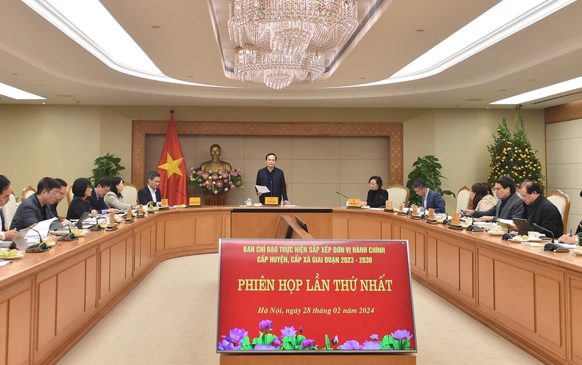 Phó Thủ tướng: Sáp nhập huyện, xã phải làm thật kỹ