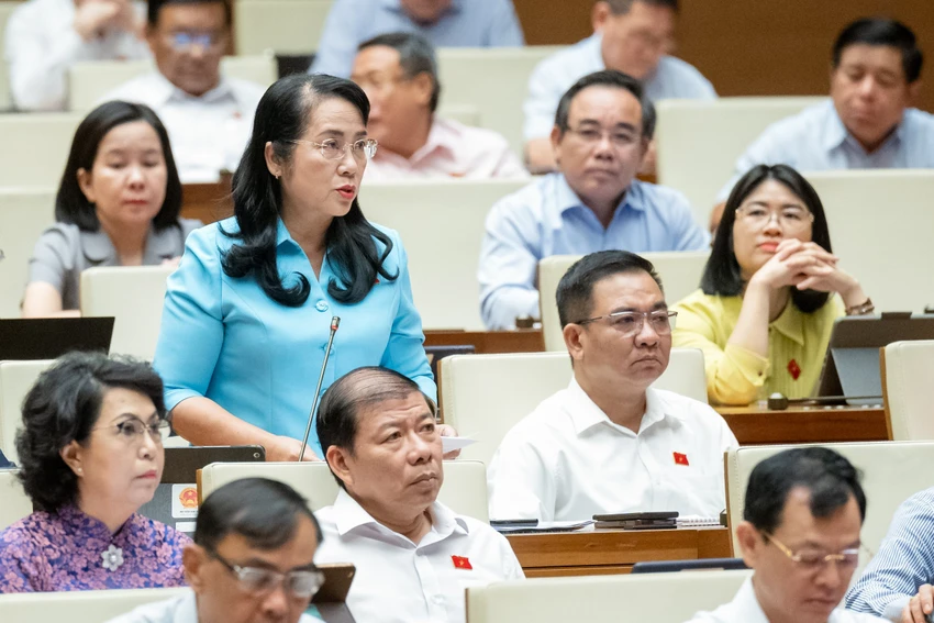 bo-truong-tn-mt-dang-quoc-khanh-noi-ve-viec-thieu-cat-de-lam-cac-du-an-cao-toc-dang-kim-yen.jpeg