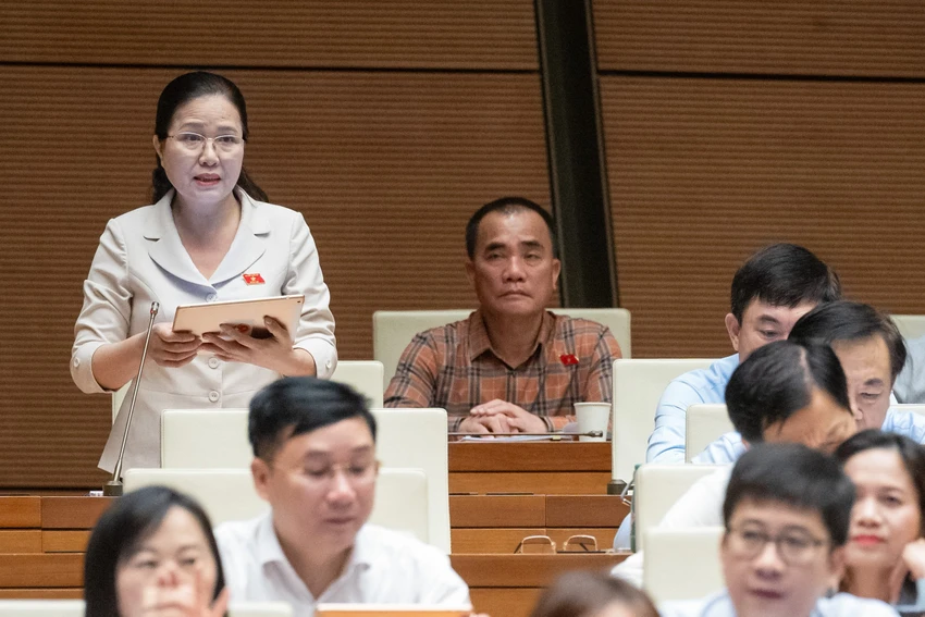 bo-truong-ho-duc-phoc-da-chuyen-nguon-hon-432-000-ti-dong-de-cai-cach-tien-luong-do-thi-lan-quang-ninh.jpeg