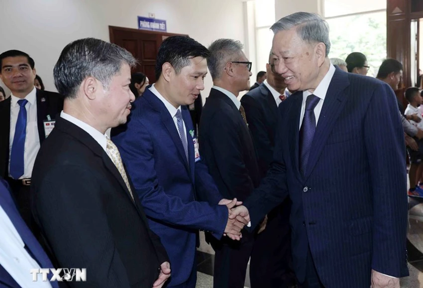 Hoạt động cuối cùng của Chủ tịch nước Tô Lâm trong chuyến thăm tới Lào