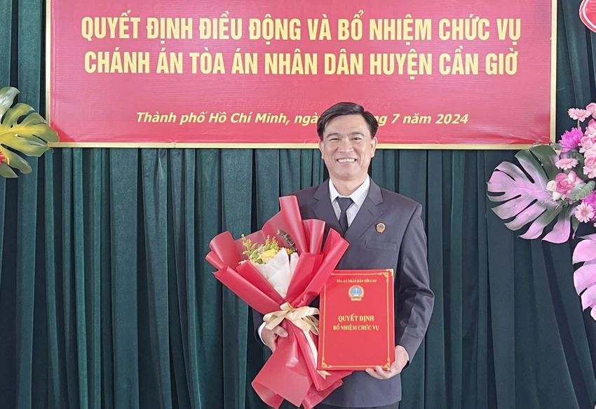 ong-le-minh-phuoc-tan-chanh-an-huyen-can-gio-7020.jpg