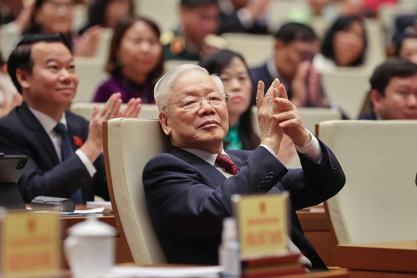 mot-so-hinh-anh-noi-bat-cua-tong-bi-thu-nguyen-phu-trong-2.jpg