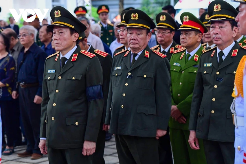 bo-cong-an-luong-tam-quang.jpg