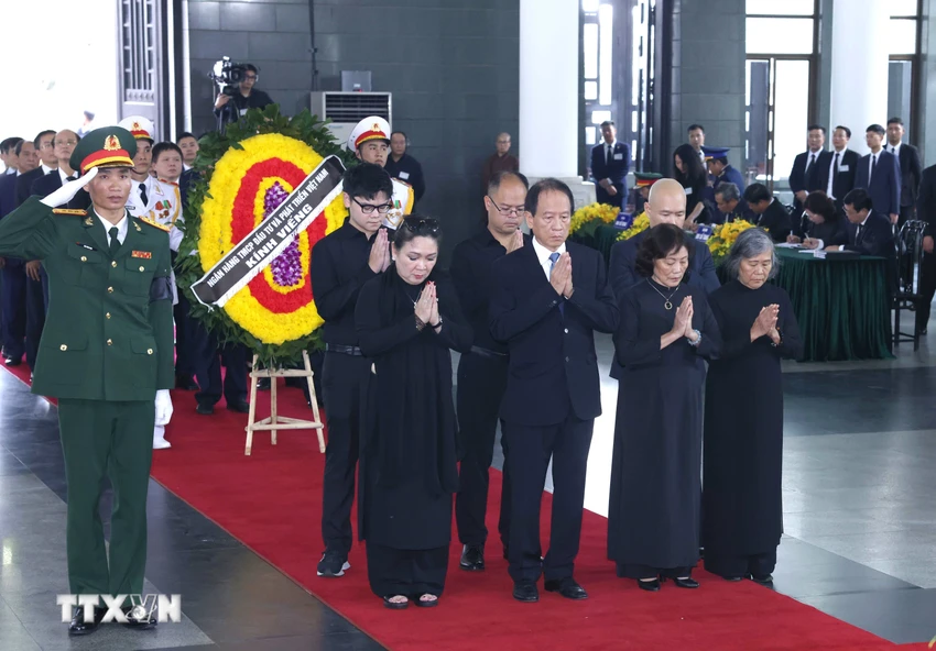 gia-dinh-bac-vo-nguyen-giap.jpg