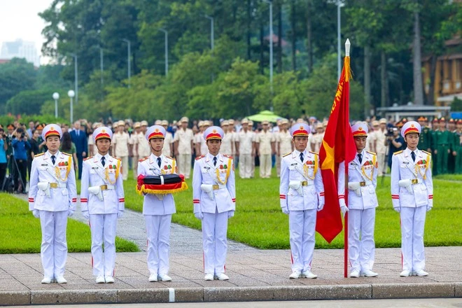 le-thuong-co-ba-dinh-4.jpg