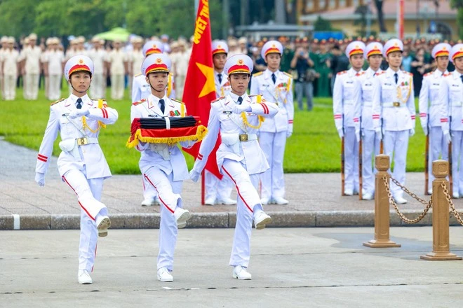 le-thuong-co-ba-dinh-5.jpg