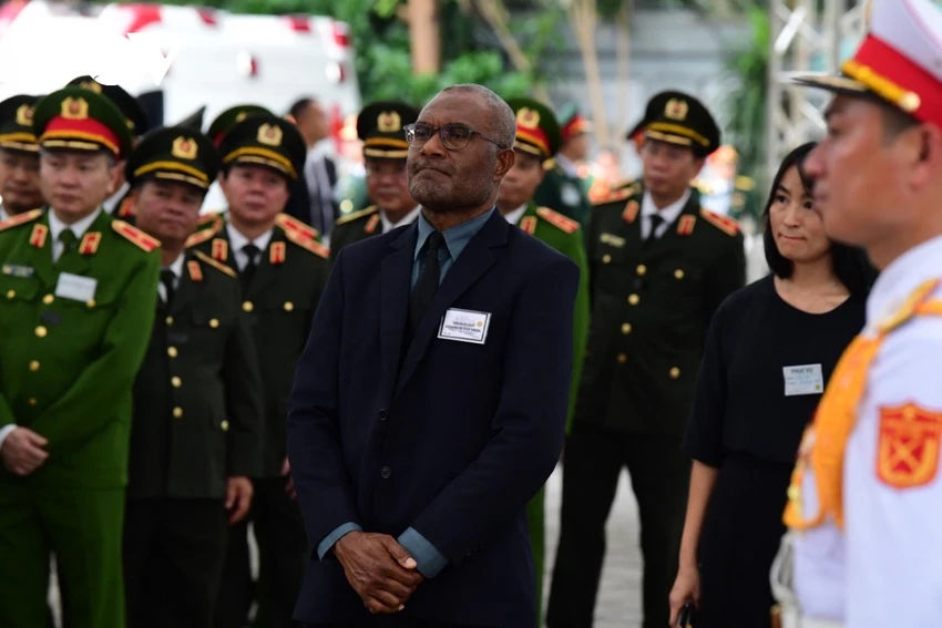 van-nu-lu.jpg
