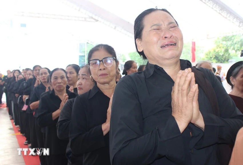 26-7-thuong-tiec-tong-bi-thu.jpg